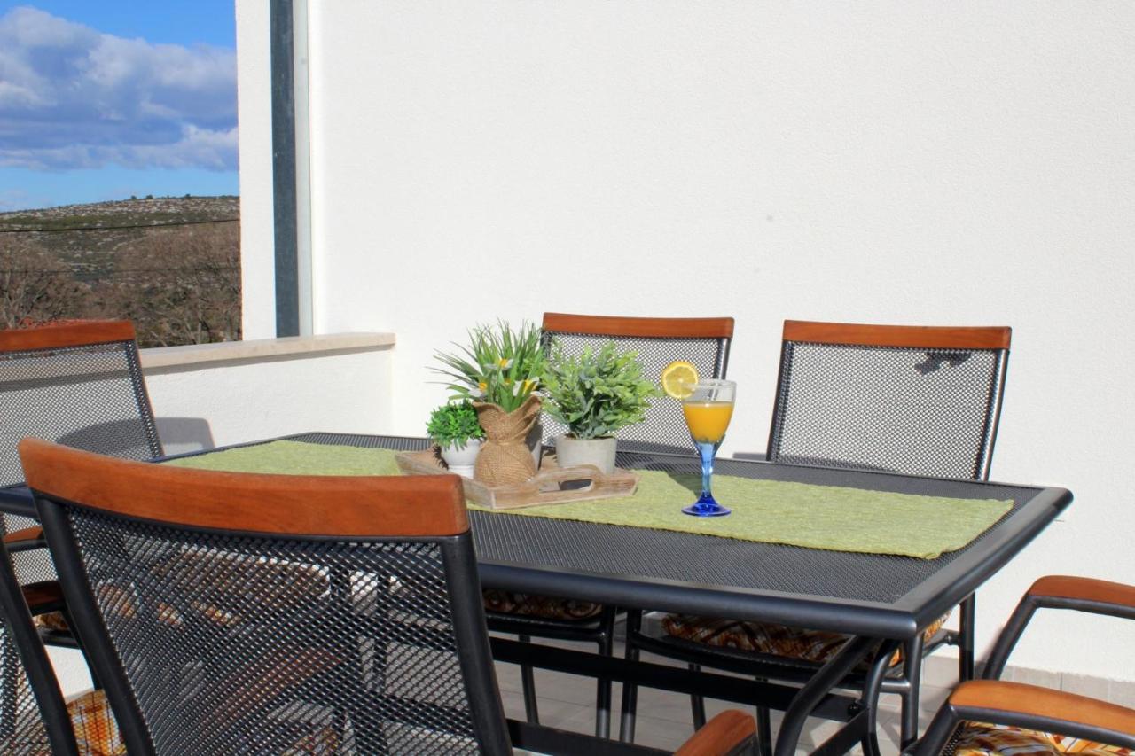 Holiday Home Ela Dračevica Kültér fotó