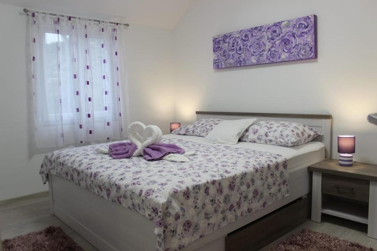 Holiday Home Ela Dračevica Kültér fotó
