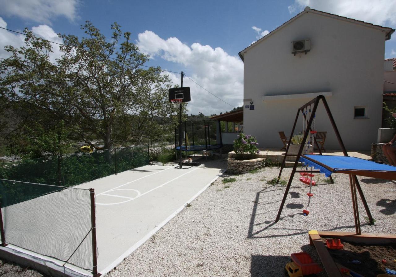 Holiday Home Ela Dračevica Kültér fotó